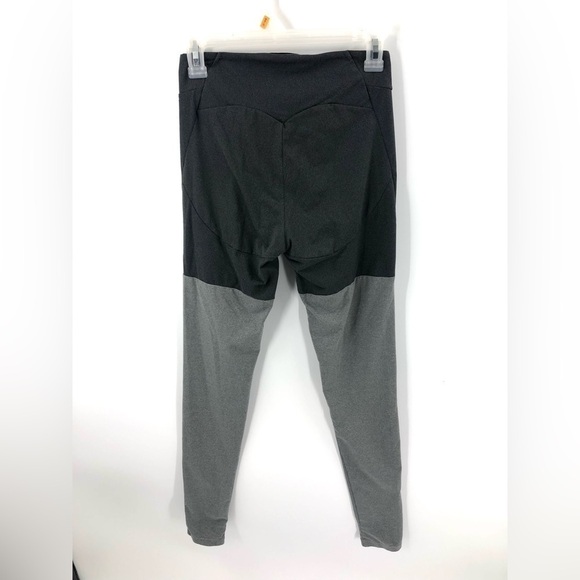 Gymshark Two Tone Leggings Crossover Criss Cross Waist Black Gray Size Small - Picture 5 of 11